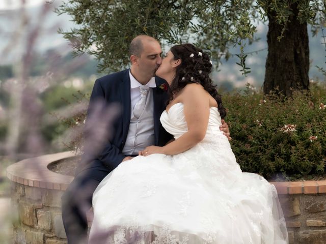 Il matrimonio di Stefano e Serafina a Poppi, Arezzo 28