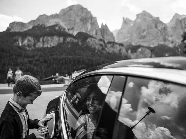 Il matrimonio di Alberto e Elena a Selva di Val Gardena-Wolkenstein in, Bolzano 15