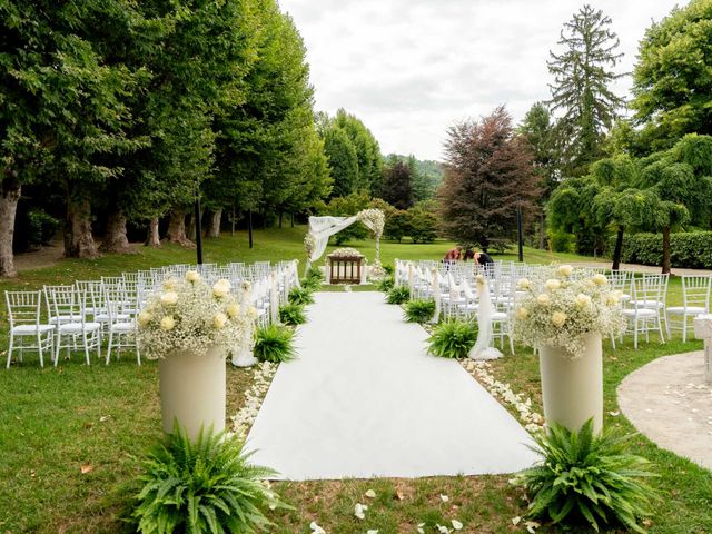 Il matrimonio di Matteo e Veronica a Castagneto Po, Torino 12
