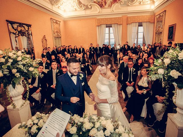 Il matrimonio di Roberto e Elisabetta a Chignolo Po, Pavia 37