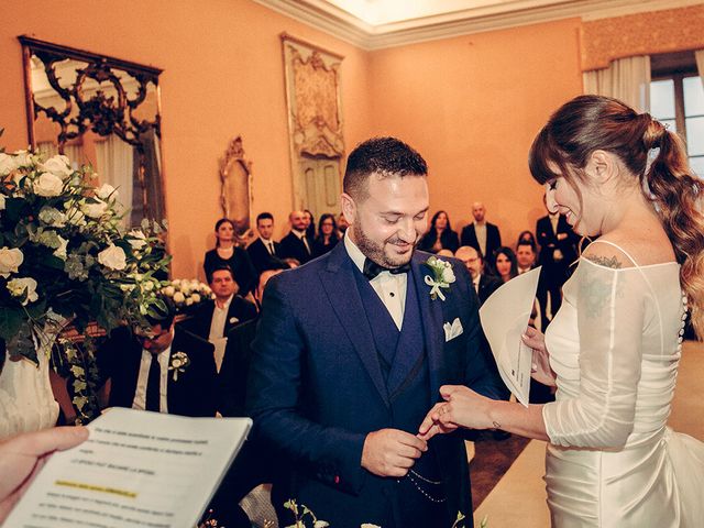 Il matrimonio di Roberto e Elisabetta a Chignolo Po, Pavia 38