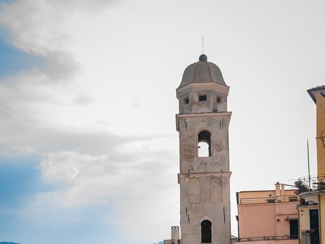 Il matrimonio di Luca e Valentina a San Bartolomeo al Mare, Imperia 29