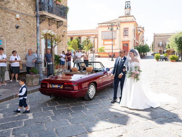 Il matrimonio di Andrea e Antonella a Banzi, Potenza 16