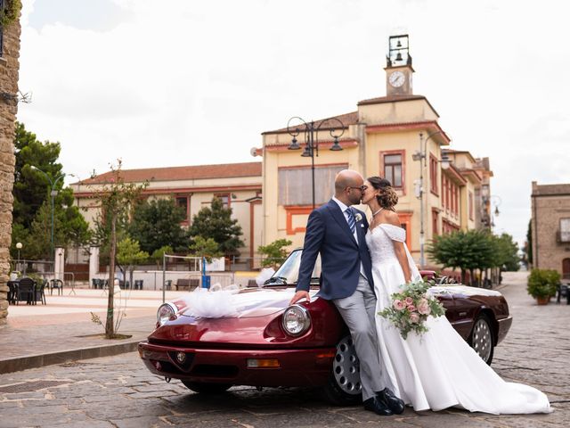 Il matrimonio di Andrea e Antonella a Banzi, Potenza 23