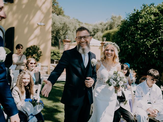 Il matrimonio di Marco e Isabella a Pistoia, Pistoia 11