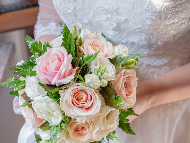 Il matrimonio di Thomas e Irene a Cuasso al Monte, Varese 27