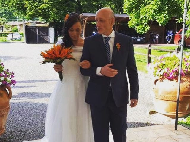 Il matrimonio di Alessandro  e Marta a Monvalle, Varese 5