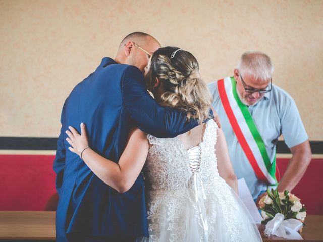 Il matrimonio di Antonio e Martina a Pieve d&apos;Olmi, Cremona 15