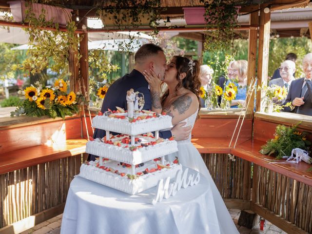 Il matrimonio di Roberto e Raisa a Bollate, Milano 35