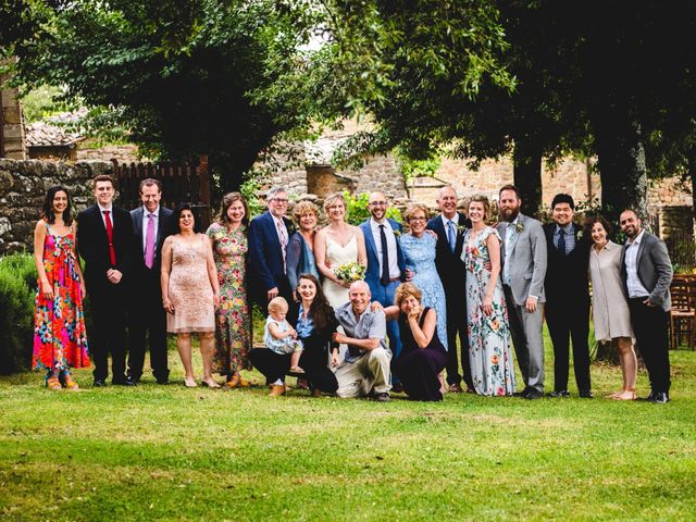 Il matrimonio di Matthew e Sophia a Monte San Savino, Arezzo 35