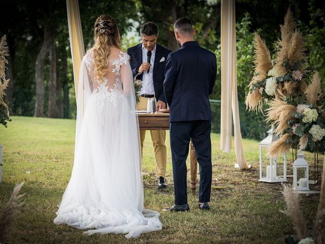 Il matrimonio di Monica e Simone a Fossombrone, Pesaro - Urbino 18