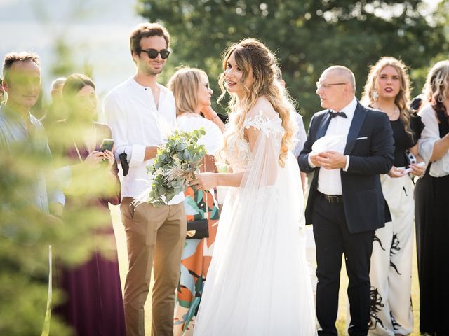 Il matrimonio di Monica e Simone a Fossombrone, Pesaro - Urbino 19