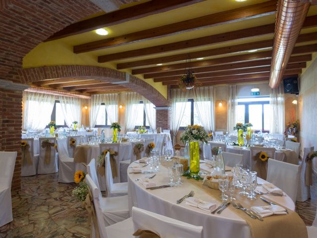 Il matrimonio di Andrea e Leila a Oleggio, Novara 10