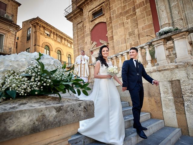 Il matrimonio di Danilo e Jessica a Caltanissetta, Caltanissetta 32