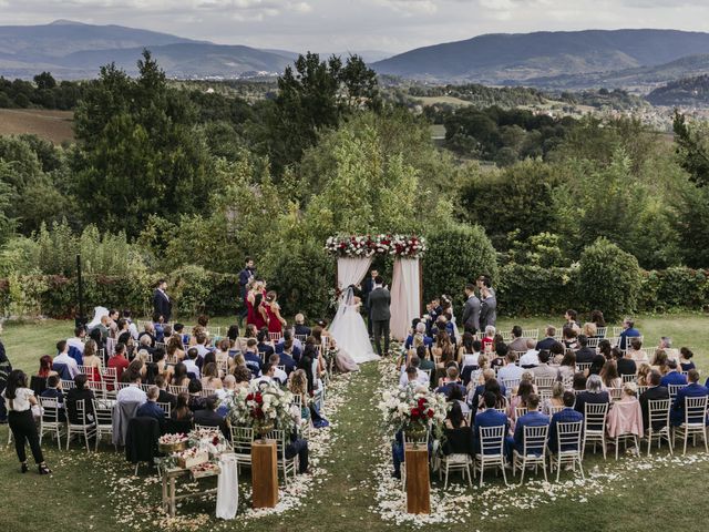 Il matrimonio di Alessandro e Loredana a Poppi, Arezzo 34