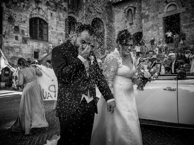 Il matrimonio di Rocco e Lisa a San Gimignano, Siena 33