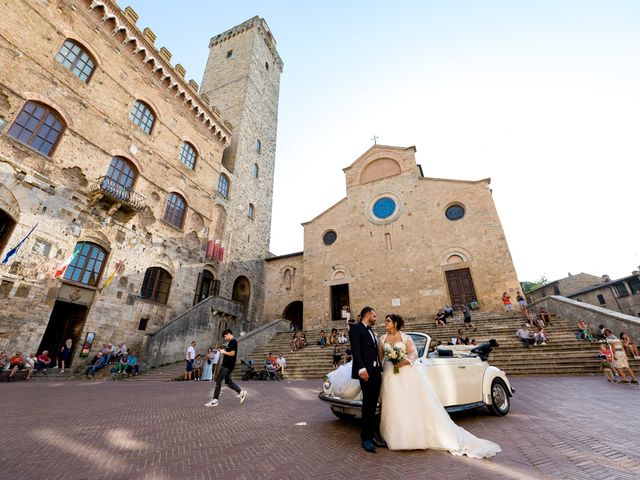 Il matrimonio di Rocco e Lisa a San Gimignano, Siena 36
