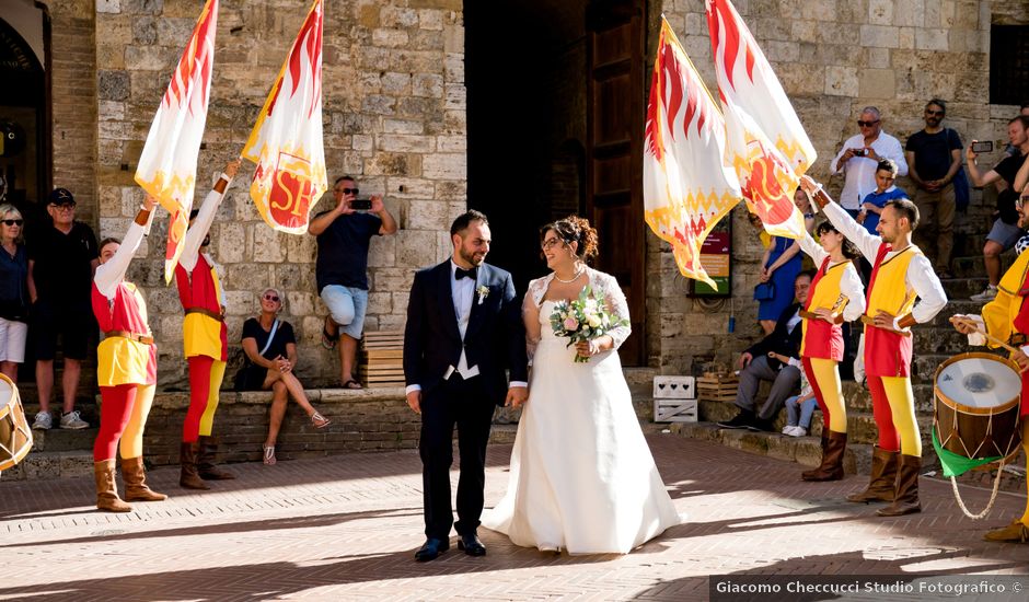Il matrimonio di Rocco e Lisa a San Gimignano, Siena
