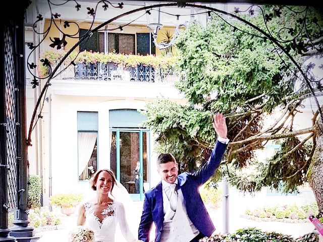 Il matrimonio di Davide  e Valentina  a Inverigo, Como 18