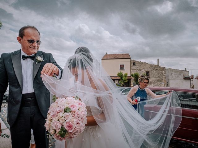 Il matrimonio di Antonio e Rossella a Casalnuovo Monterotaro, Foggia 25