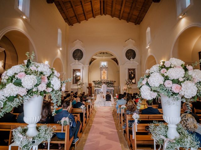 Il matrimonio di Antonio e Rossella a Casalnuovo Monterotaro, Foggia 28