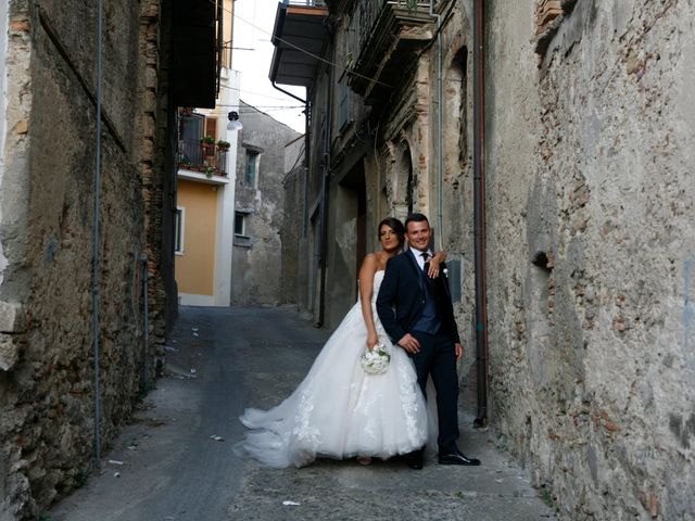 Il matrimonio di Antonella e Nicodemo a Cirò, Crotone 4