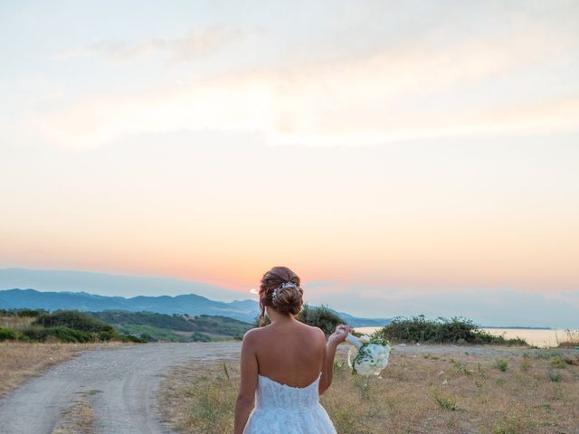 Il matrimonio di Antonella e Nicodemo a Cirò, Crotone 35