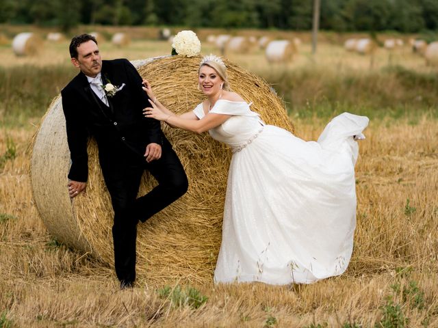 Il matrimonio di Luca e Oksana a Castelfiorentino, Firenze 29