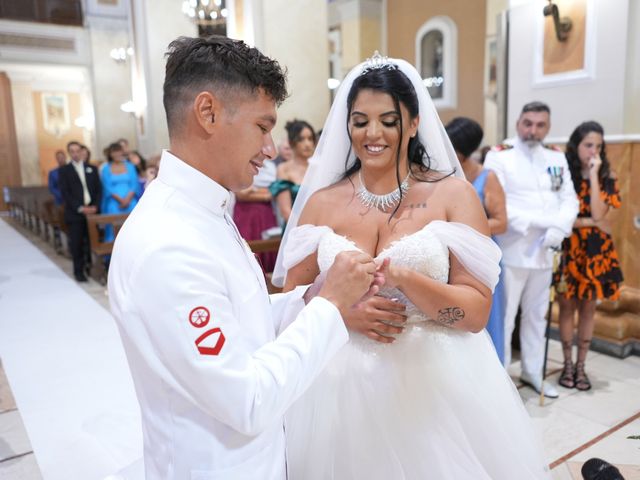 Il matrimonio di Janise e Giovanni a Taranto, Taranto 15