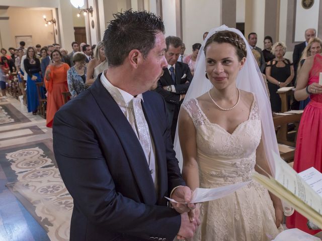 Il matrimonio di Alessandro e Maria Elisa a Cupra Marittima, Ascoli Piceno 19