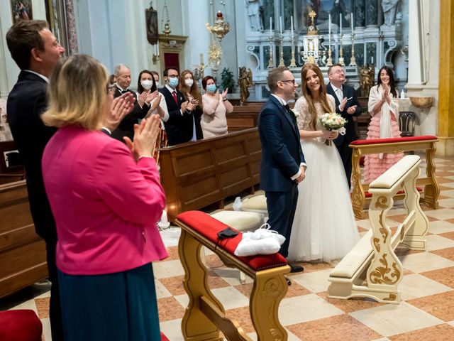 Il matrimonio di Stefano e Ylenia a Manerba del Garda, Brescia 49