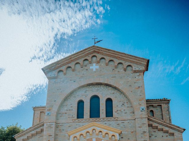 Il matrimonio di Giovanni e Laria a Castel San Pietro Terme, Bologna 8