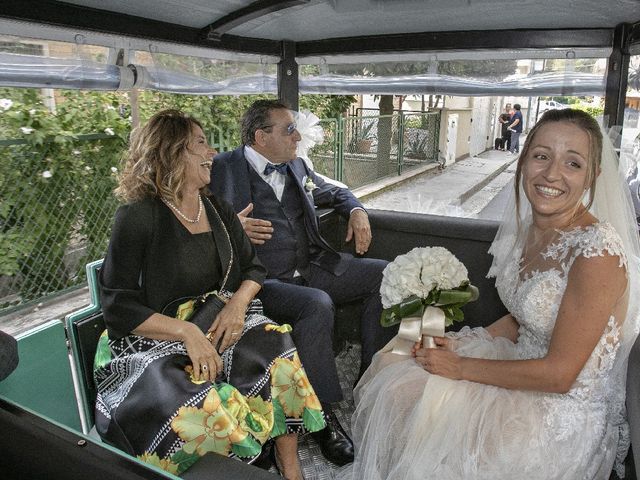 Il matrimonio di Stefano e Chiara a Porto San Giorgio, Fermo 16