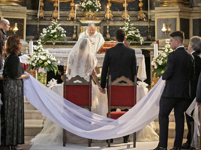 Il matrimonio di Stefano e Chiara a Porto San Giorgio, Fermo 23