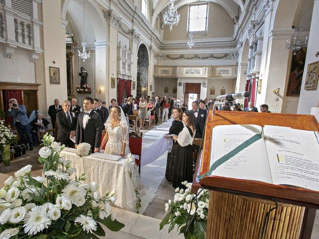 Il matrimonio di Stefano e Chiara a Porto San Giorgio, Fermo 24