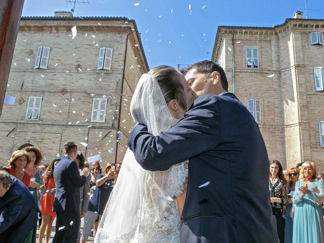 Il matrimonio di Stefano e Chiara a Porto San Giorgio, Fermo 40