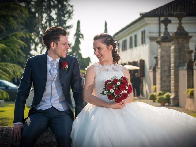 Il matrimonio di Enrico e Mara a Maserada sul Piave, Treviso 85