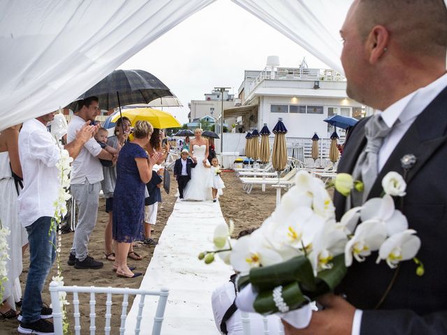 Il matrimonio di Matteo e Alessia a Misano Adriatico, Rimini 17