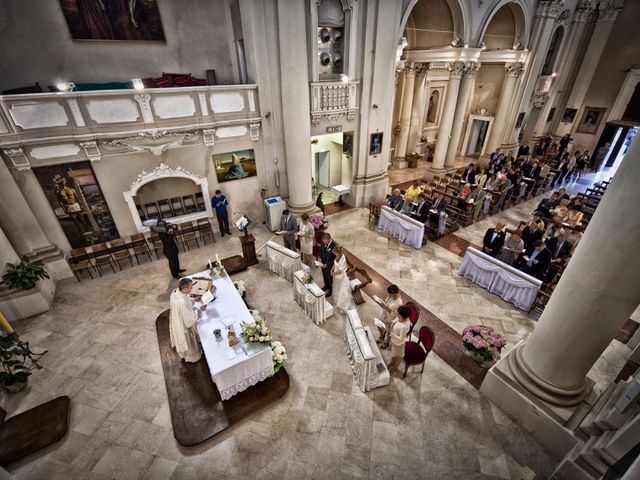 Il matrimonio di Davis e Irene a Cento, Ferrara 14
