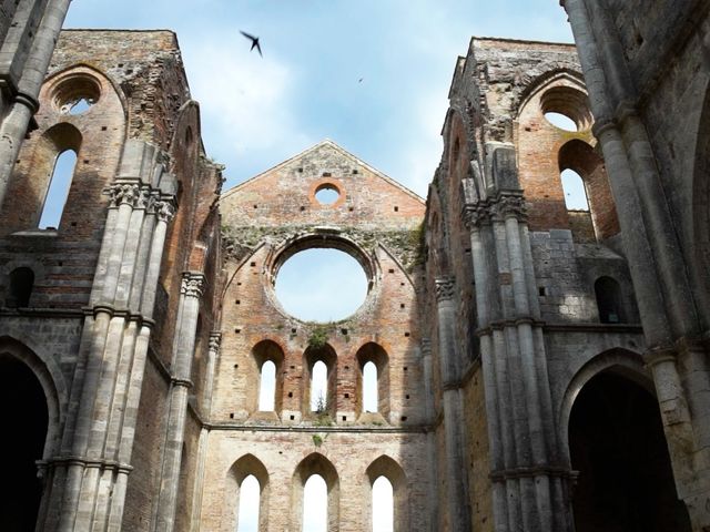 Il matrimonio di Giuseppe e Elena a Chiusdino, Siena 8