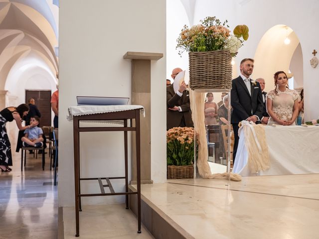 Il matrimonio di Giorgia e Niki a Cisternino, Brindisi 32