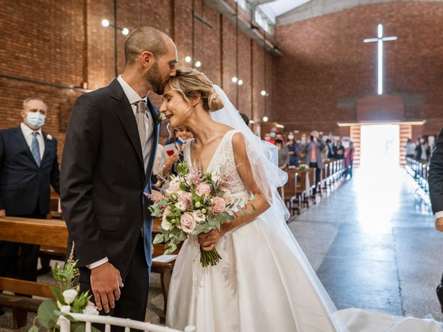 Il matrimonio di Matteo e Lorenza a Merate, Lecco 42