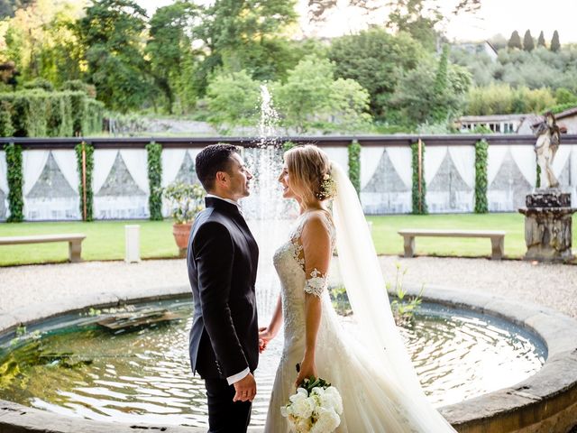 Il matrimonio di Cristian e Simona a Pietrasanta, Lucca 40