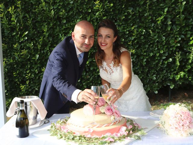 Il matrimonio di Giavid e Laura a Angera, Varese 36