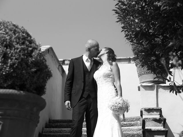 Il matrimonio di Giavid e Laura a Angera, Varese 30