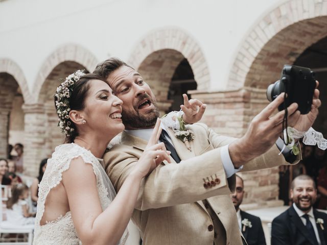 Il matrimonio di Fabio e Annaluce a Collecorvino, Pescara 26