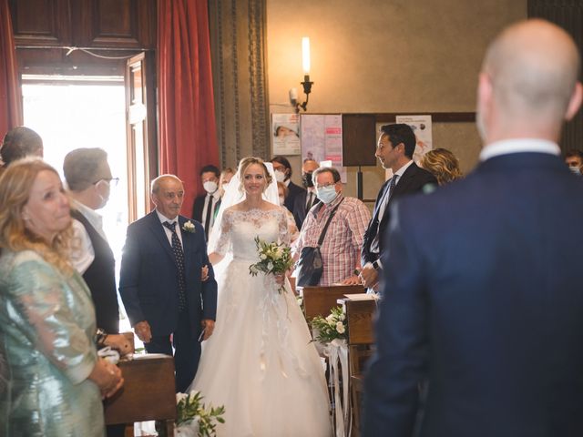 Il matrimonio di Vincenzo e Erika a Prato, Prato 18