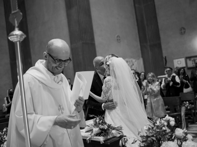 Il matrimonio di Vincenzo e Erika a Prato, Prato 25