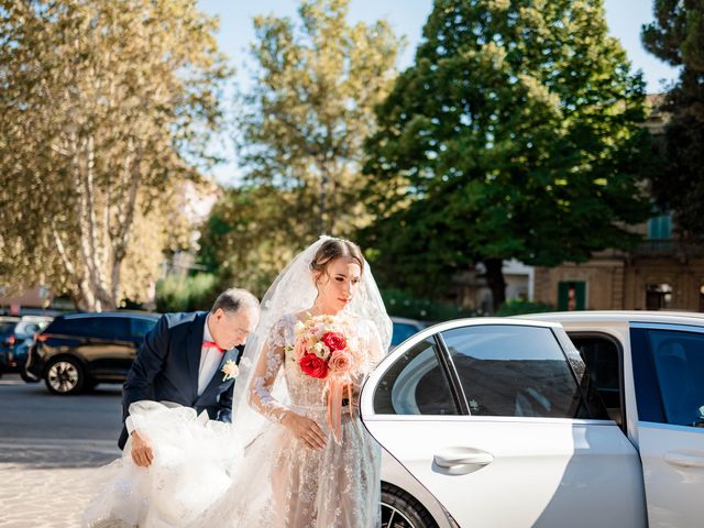 Il matrimonio di Tiziano e Valentina a Miglianico, Chieti 23