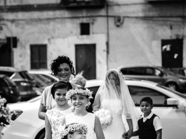 Il matrimonio di Luigi e Rosarita a Poggiomarino, Napoli 14
